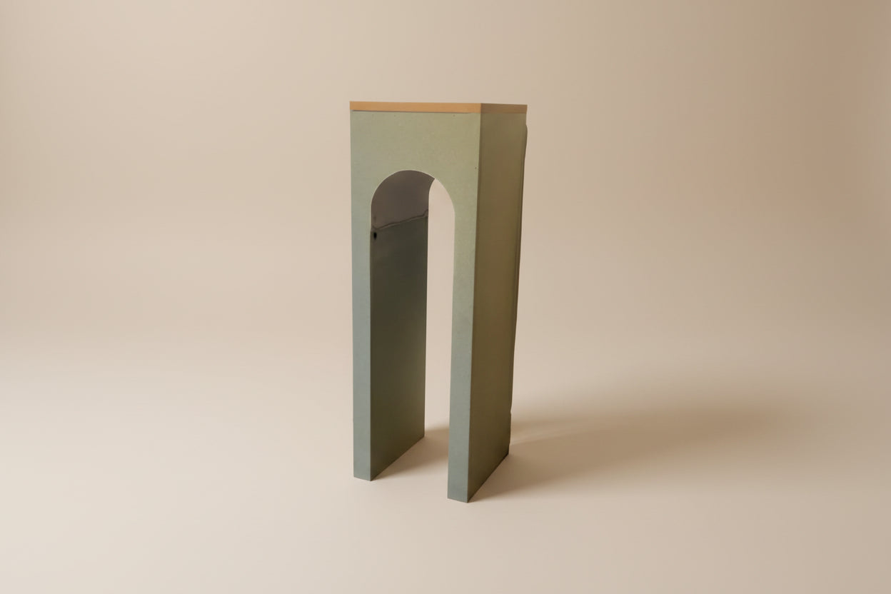 Hollow arch Plinth