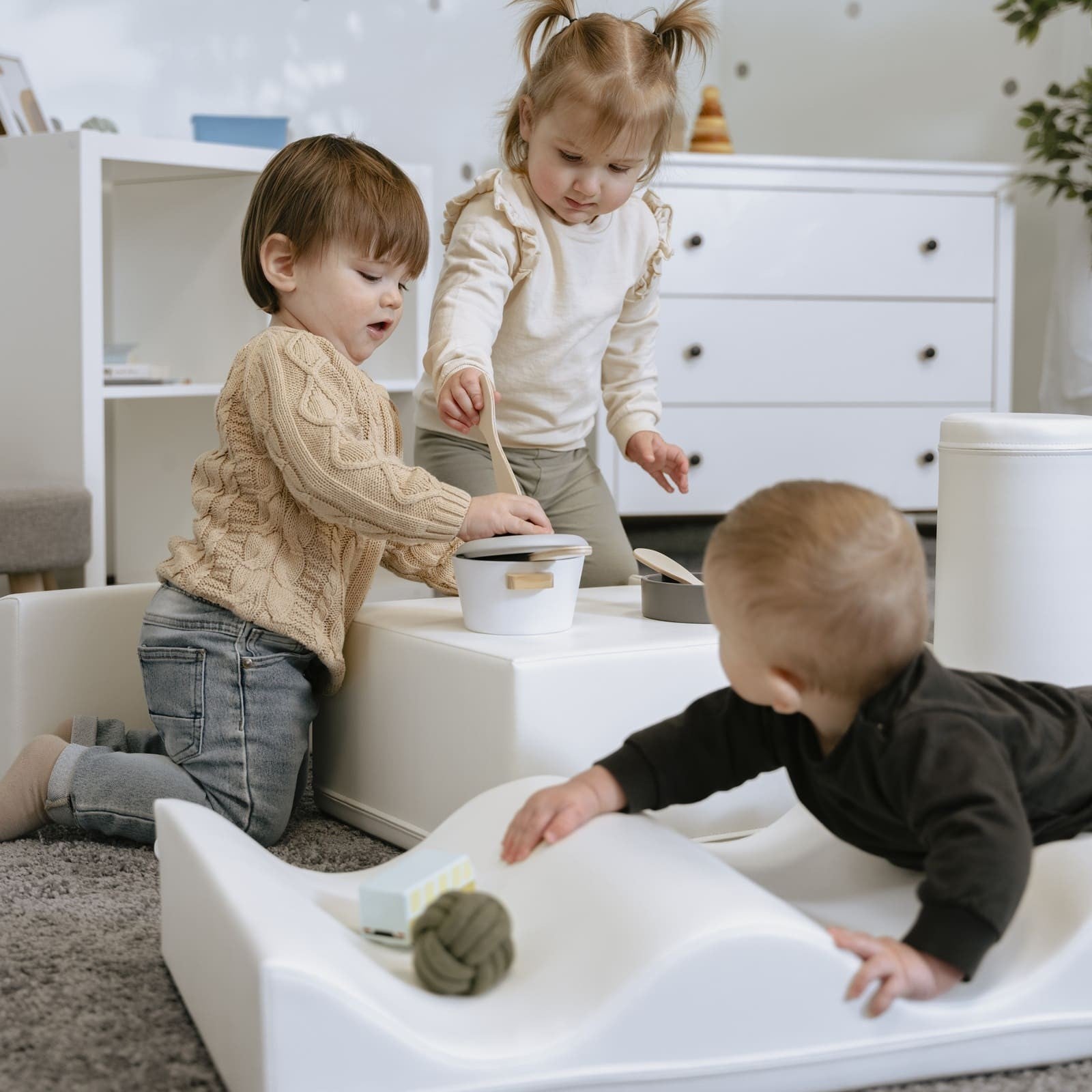 Soft Play 7 Foam Block Set - White Discoverer