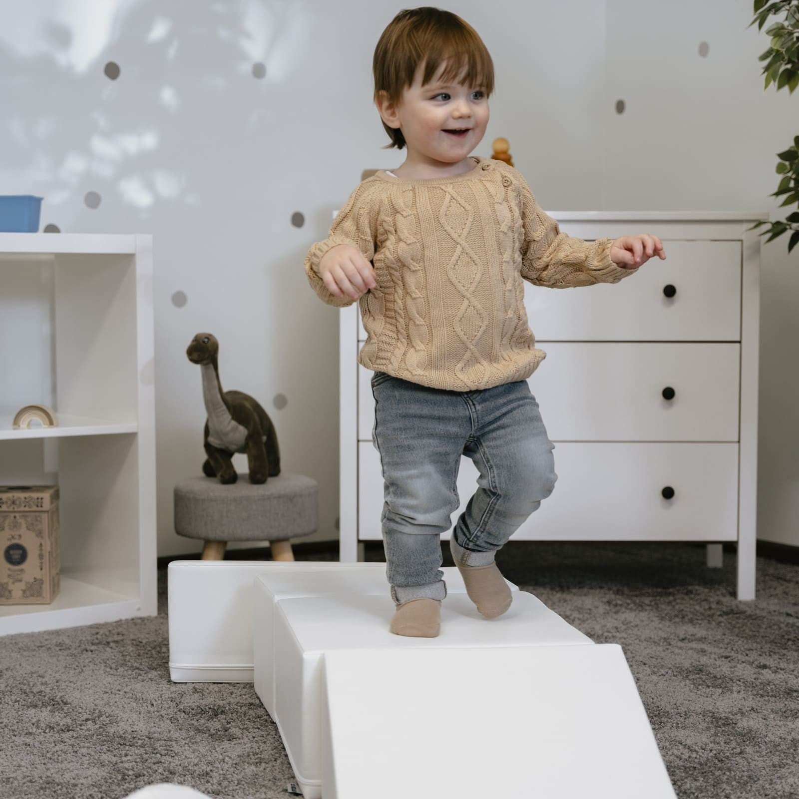 Soft Play 7 Foam Block Set - White Discoverer
