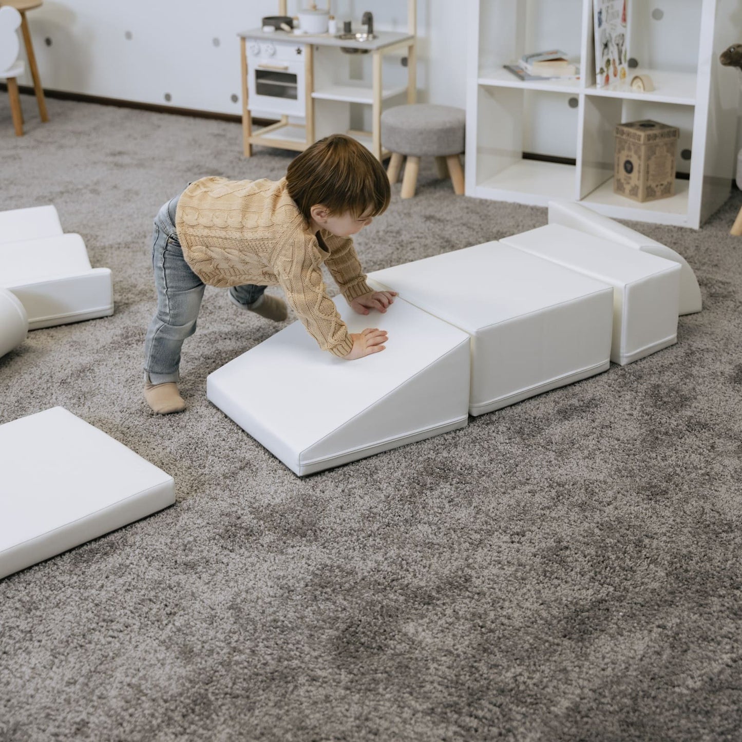 Soft Play 7 Foam Block Set - White Discoverer